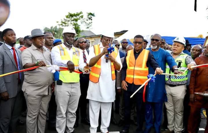 Governor Otu Commissions 2.8KM Road Network in Calabar South After 21 Years of Neglect